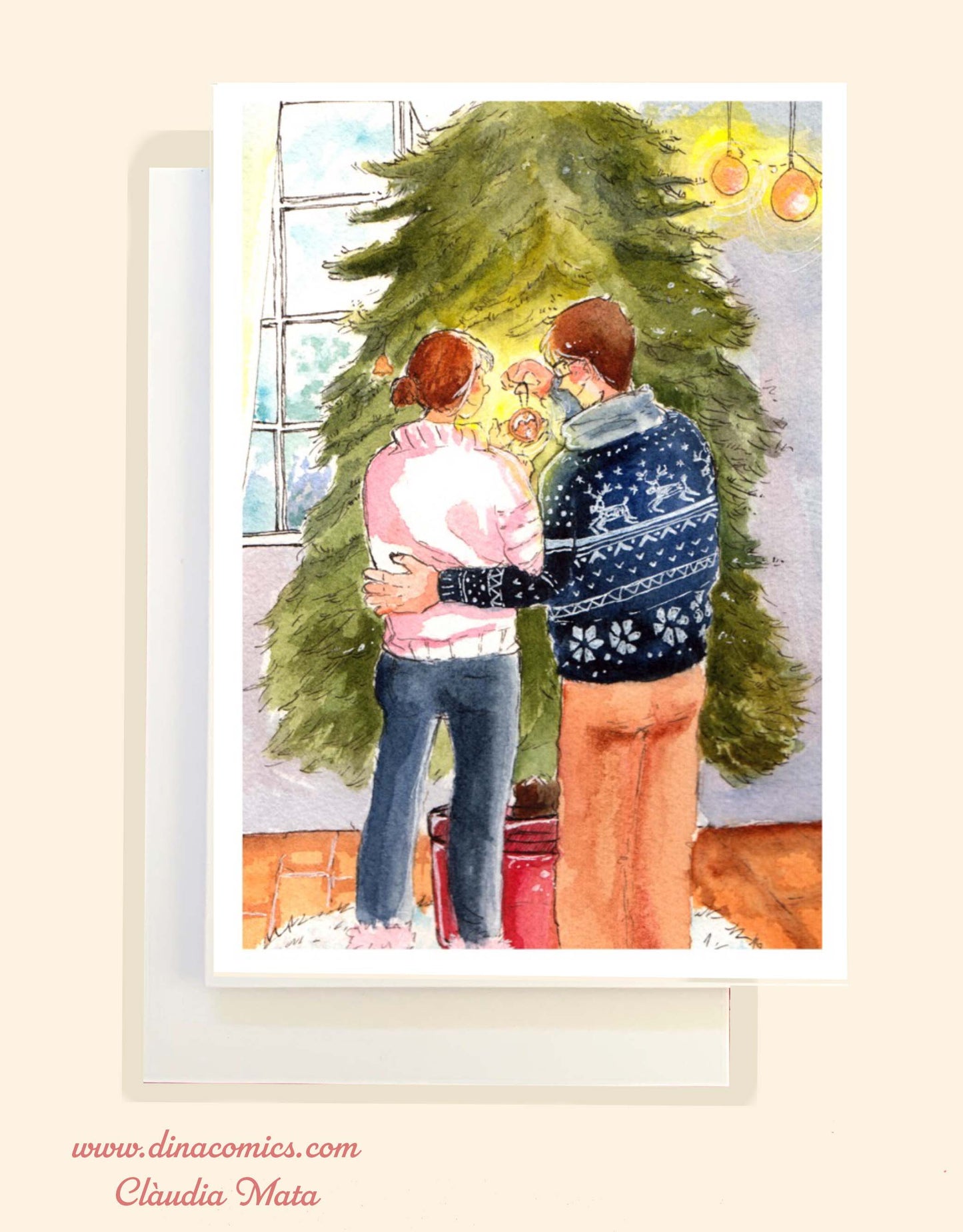 Postal familiar de Navidad - pareja mondando el árbol