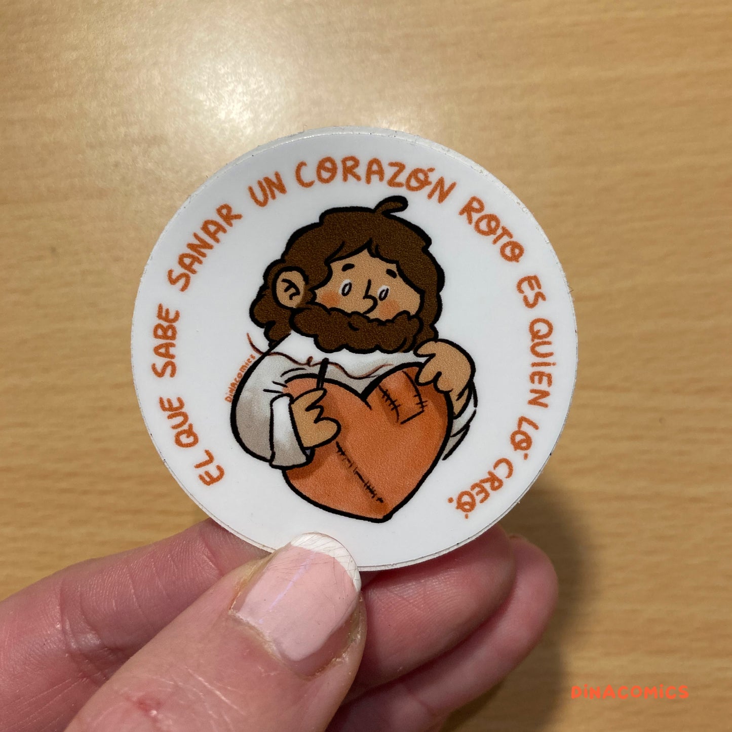 Adhesivo vinilo Jesús - El que sabe sanar un corazón roto es quién lo creó